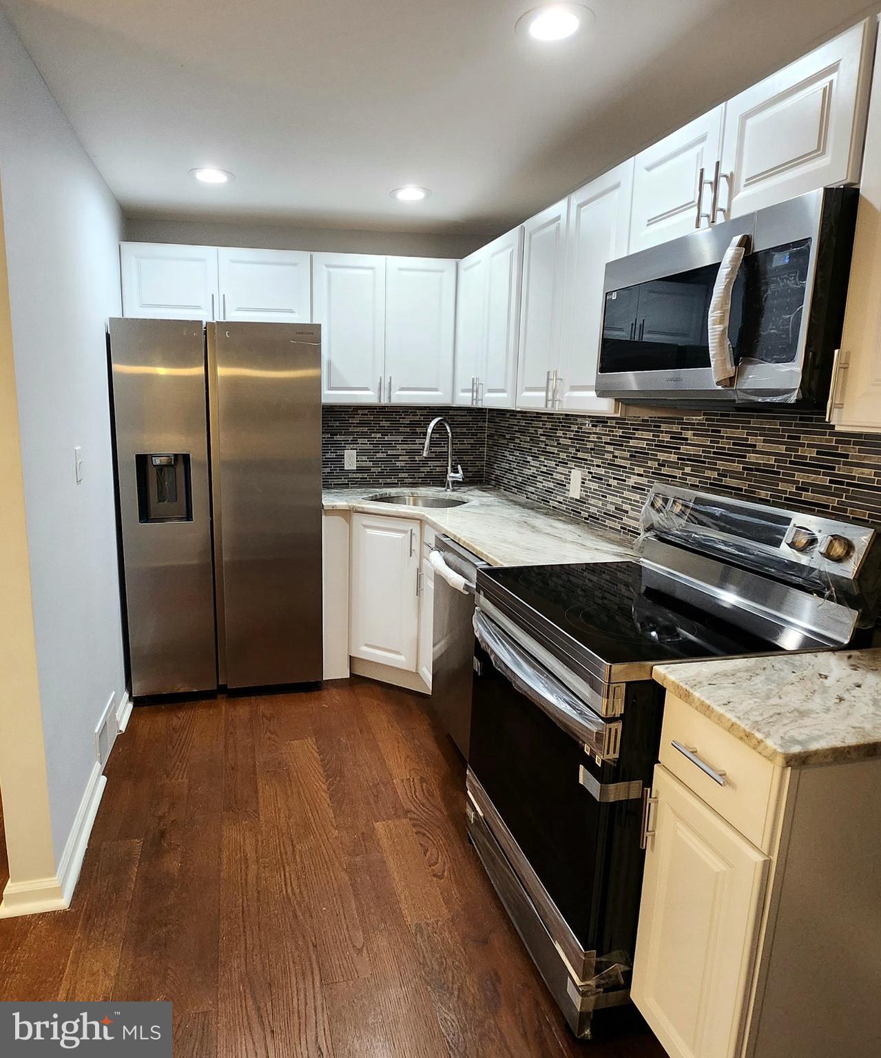 2090 Kent Road Folcroft, PA 19032 - Photo 12 of 35 Kitchen