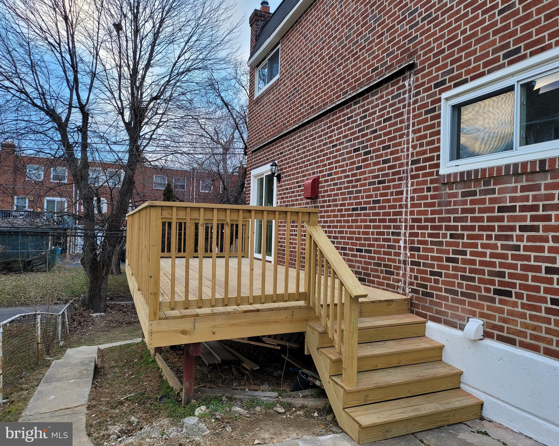 2090 Kent Road Folcroft, PA 19032 - Photo 3 of 35 Brand new deck