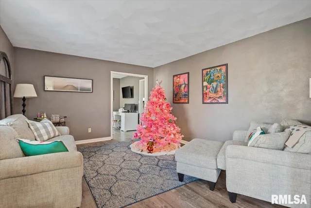 $325,000 | 2520 Argonne Avenue, Springfield, IL 62704