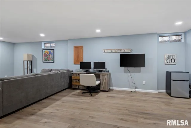 $325,000 | 2520 Argonne Avenue, Springfield, IL 62704