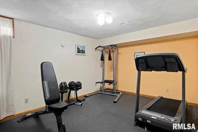 $325,000 | 2520 Argonne Avenue, Springfield, IL 62704