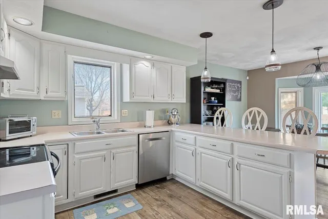 $325,000 | 2520 Argonne Avenue, Springfield, IL 62704