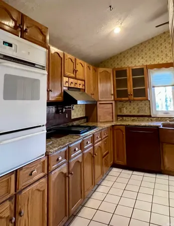 $279,900 | 9531 South Harbour Pointe Drive, Bloomington, IN 47401