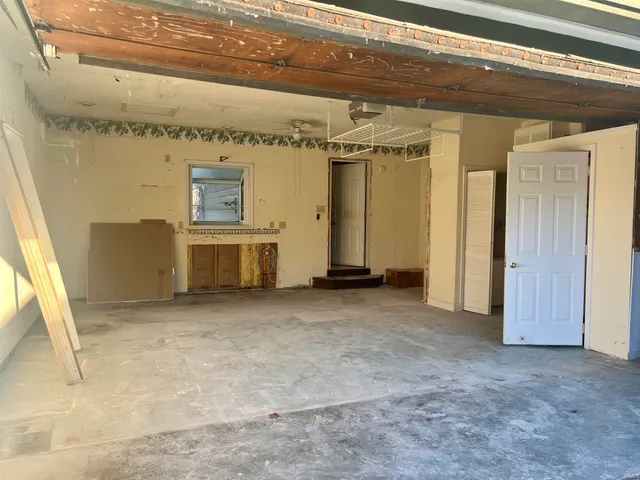 $285,000 | 9531 South Harbour Pointe Drive, Bloomington, IN 47401