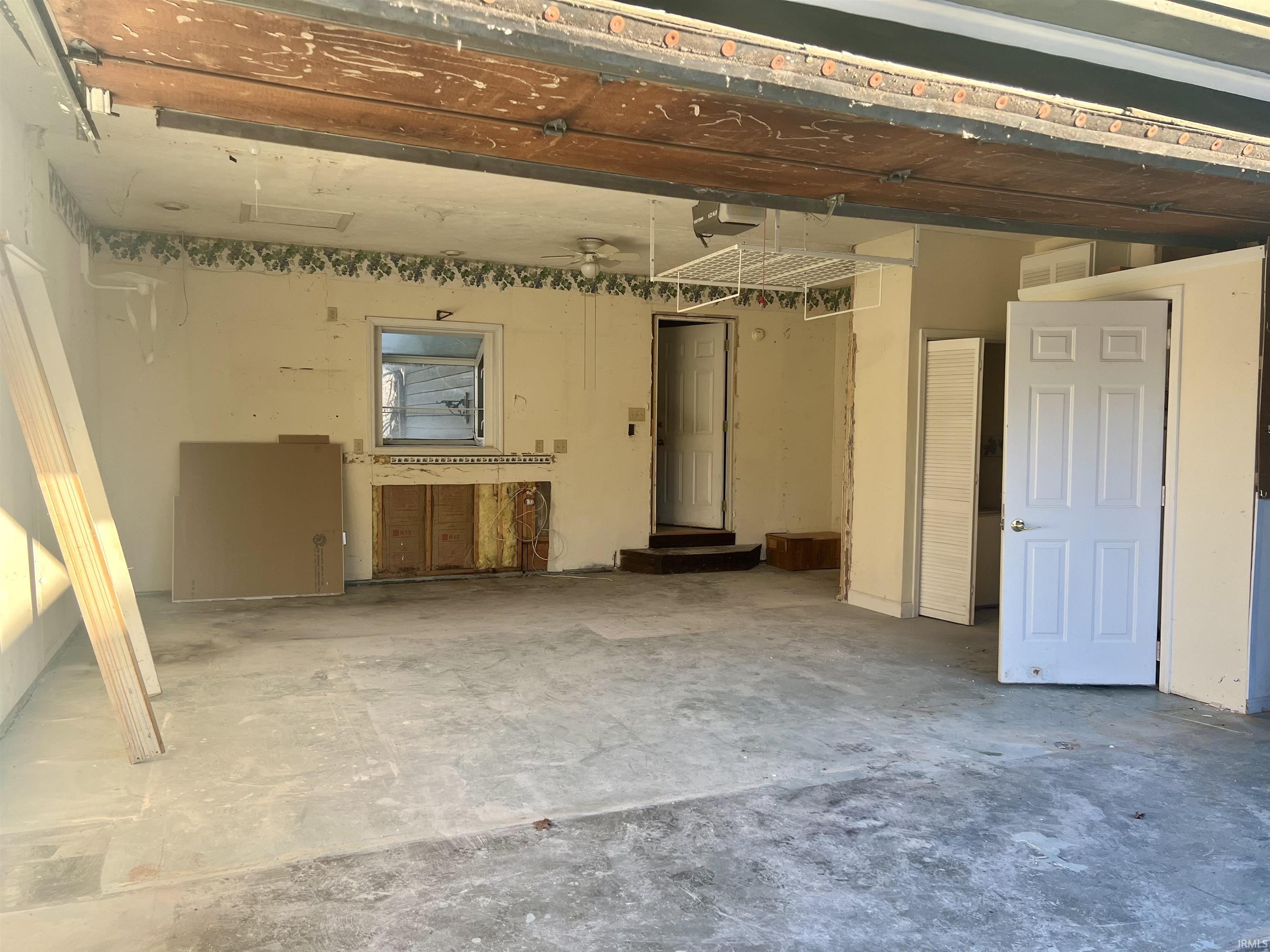 9531 South Harbour Pointe Drive Bloomington, IN 47401 - Photo 25 of 31