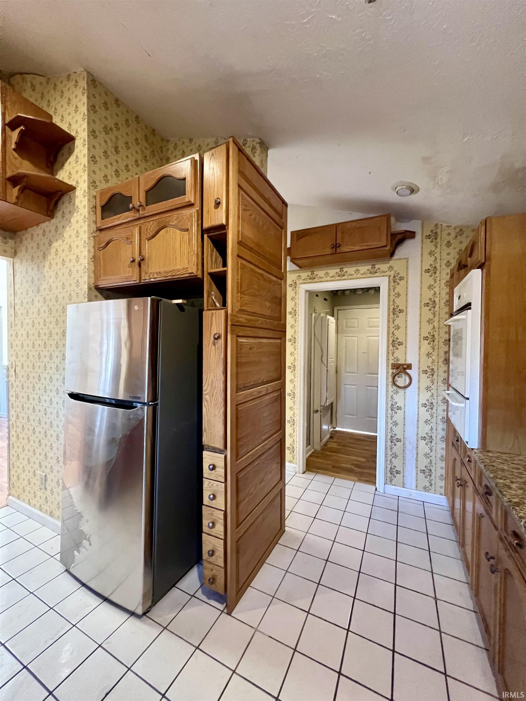 9531 South Harbour Pointe Drive Bloomington, IN 47401 - Photo 10 of 31