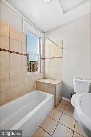 $950 | 2537 Madison Avenue, Unit 3, Baltimore, MD 21217