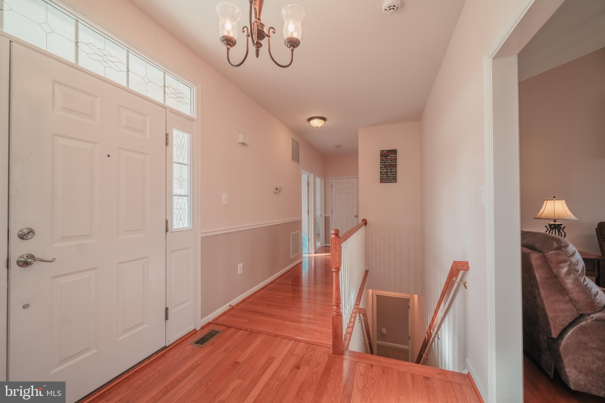 15186 Spring Ridge Road Culpeper, VA 22701 - Photo 12 of 36 lots of transom windows in the foyer...