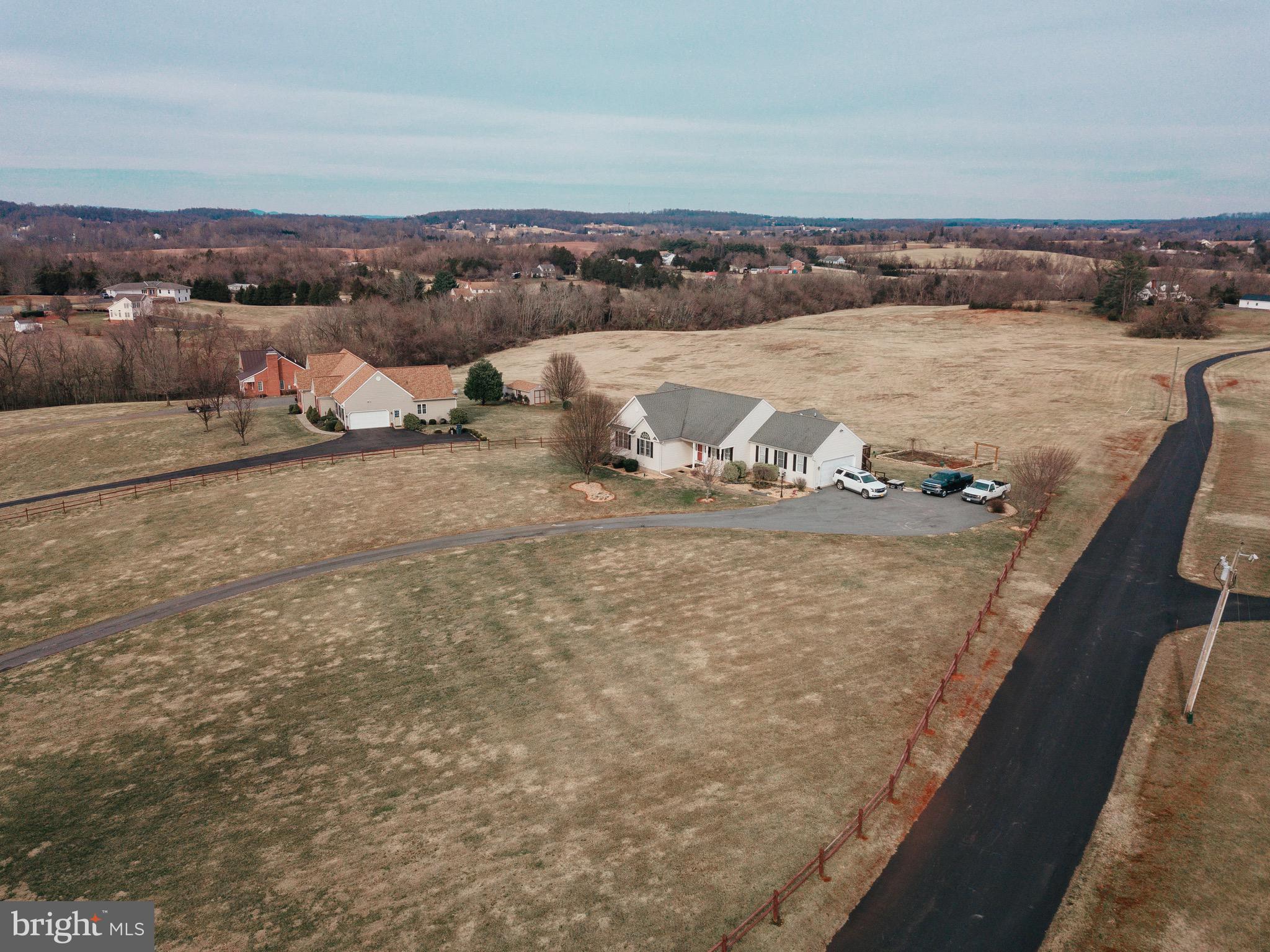 15186 Spring Ridge Road Culpeper, VA 22701 - Photo 32 of 36 so so much privacy..