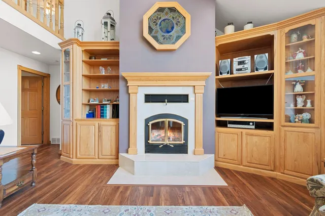 $624,900 | W5735 County Road East, Shawano, WI 54166