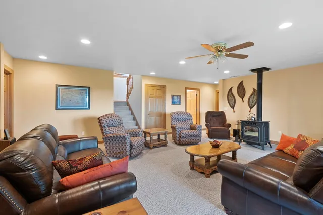 $624,900 | W5735 County Road East, Shawano, WI 54166