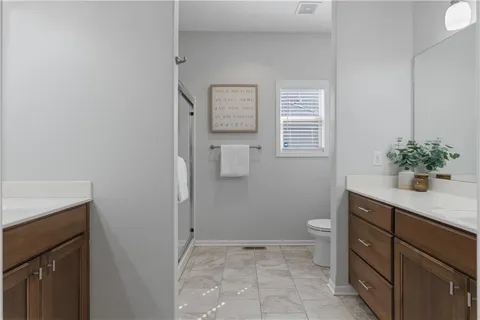 $490,000 | 647 Southwest Crestview Drive, Grain Valley, MO 64029