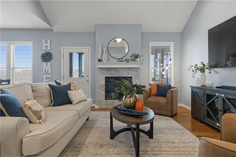 $490,000 | 647 Southwest Crestview Drive, Grain Valley, MO 64029