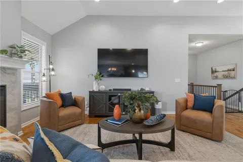 $490,000 | 647 Southwest Crestview Drive, Grain Valley, MO 64029