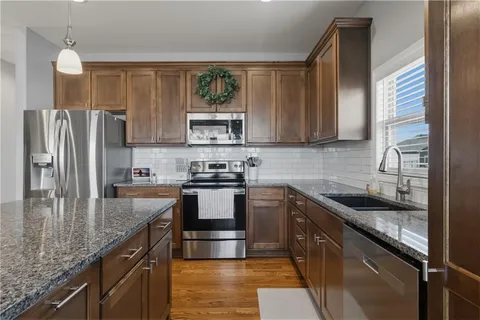 $490,000 | 647 Southwest Crestview Drive, Grain Valley, MO 64029