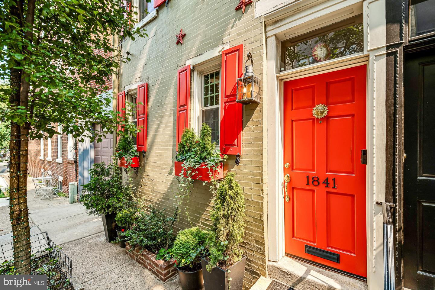1841 Addison Street Philadelphia, PA 19146 - Photo 1 of 25 Gallery Image 1