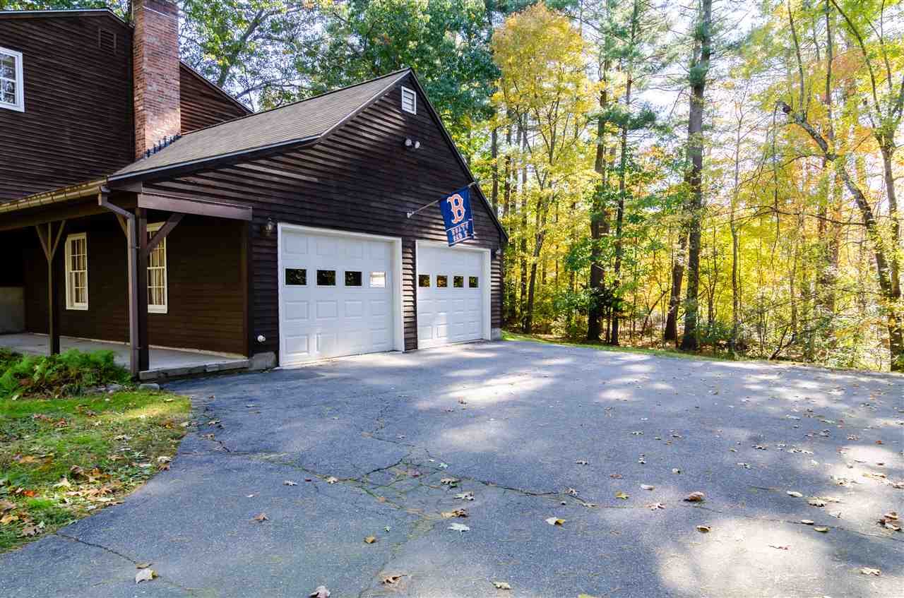 10 Simpson Road Windham, NH 03087 - Photo 3 of 22