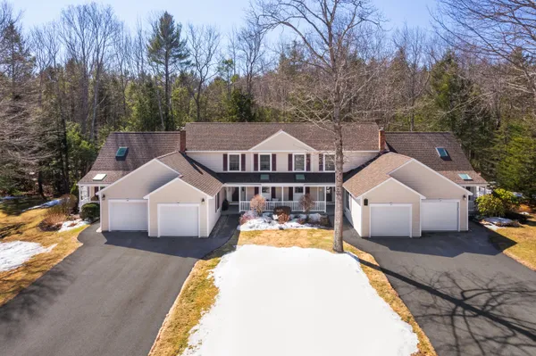 $499,000 | 29 Hampton Glen Drive, Unit 10, Kennebunk, ME 04043