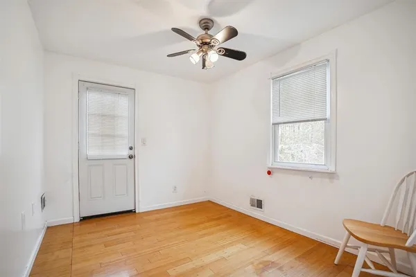 $3,850 | 292 New York Avenue, Jersey City, NJ 07307