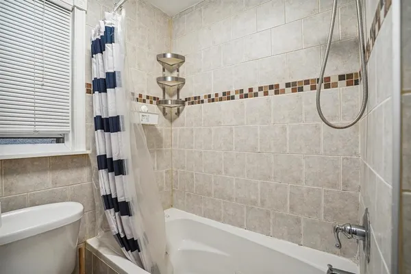$3,850 | 292 New York Avenue, Jersey City, NJ 07307