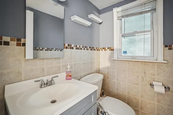 $3,850 | 292 New York Avenue, Jersey City, NJ 07307