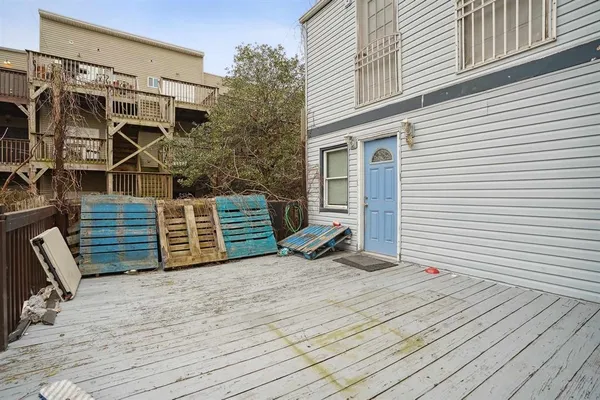 $3,850 | 292 New York Avenue, Jersey City, NJ 07307