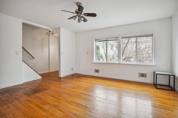 $3,850 | 292 New York Avenue, Jersey City, NJ 07307