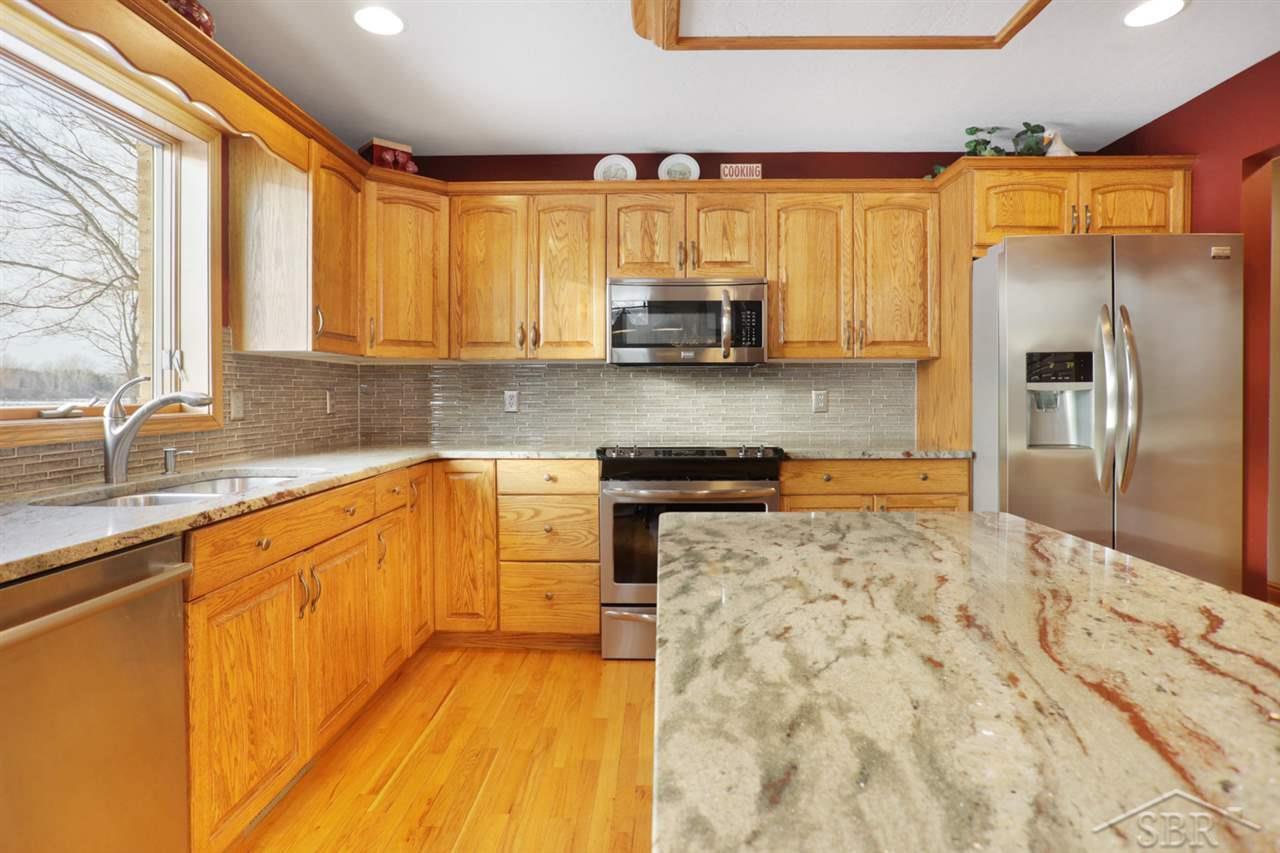 7355 North Michigan Road Saginaw, MI 48604 - Photo 29 of 51 50033251-28.JPG