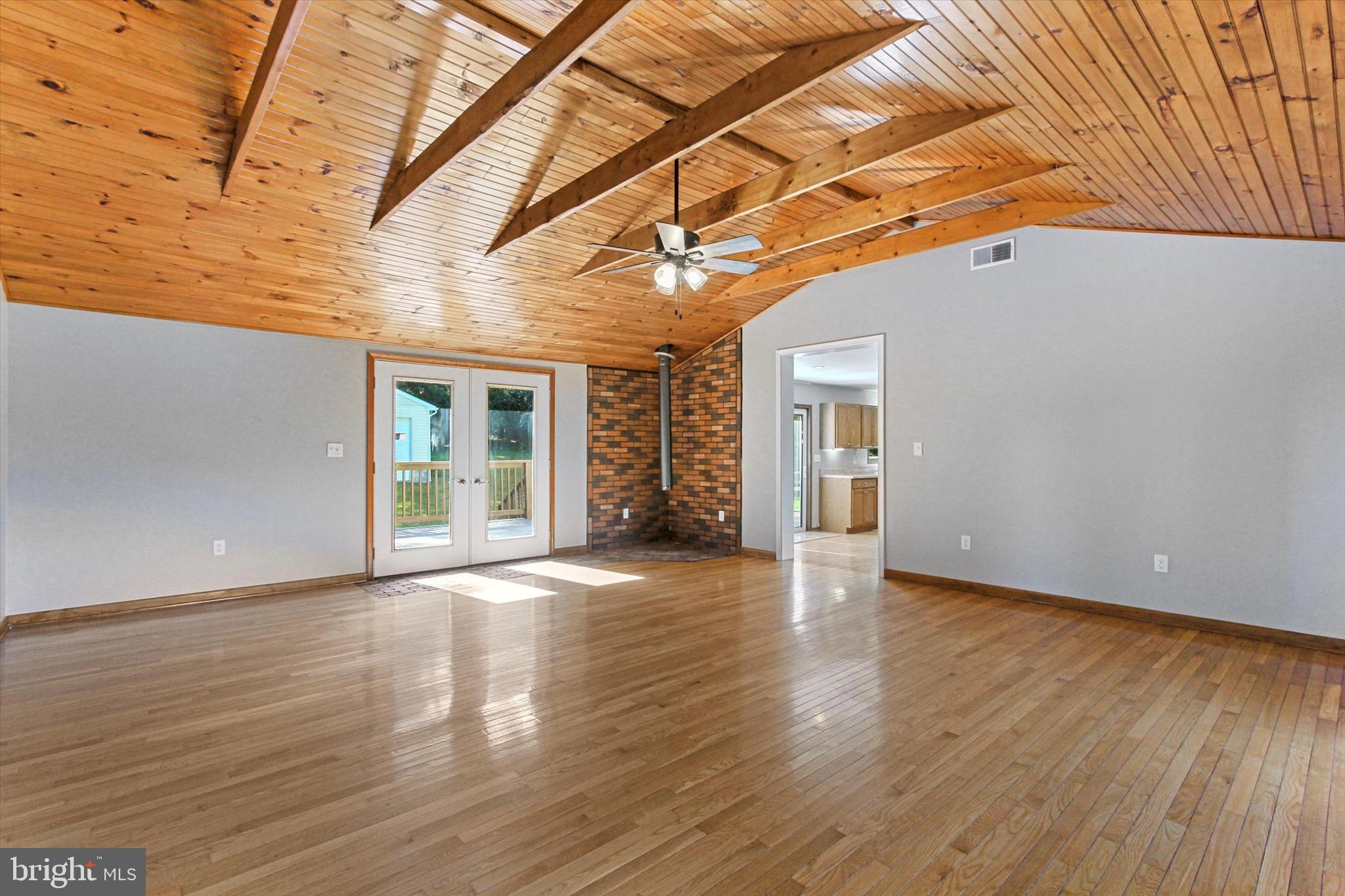 10412 Old Forge Road Waynesboro, PA 17268 - Photo 10 of 34 Gallery Image 10