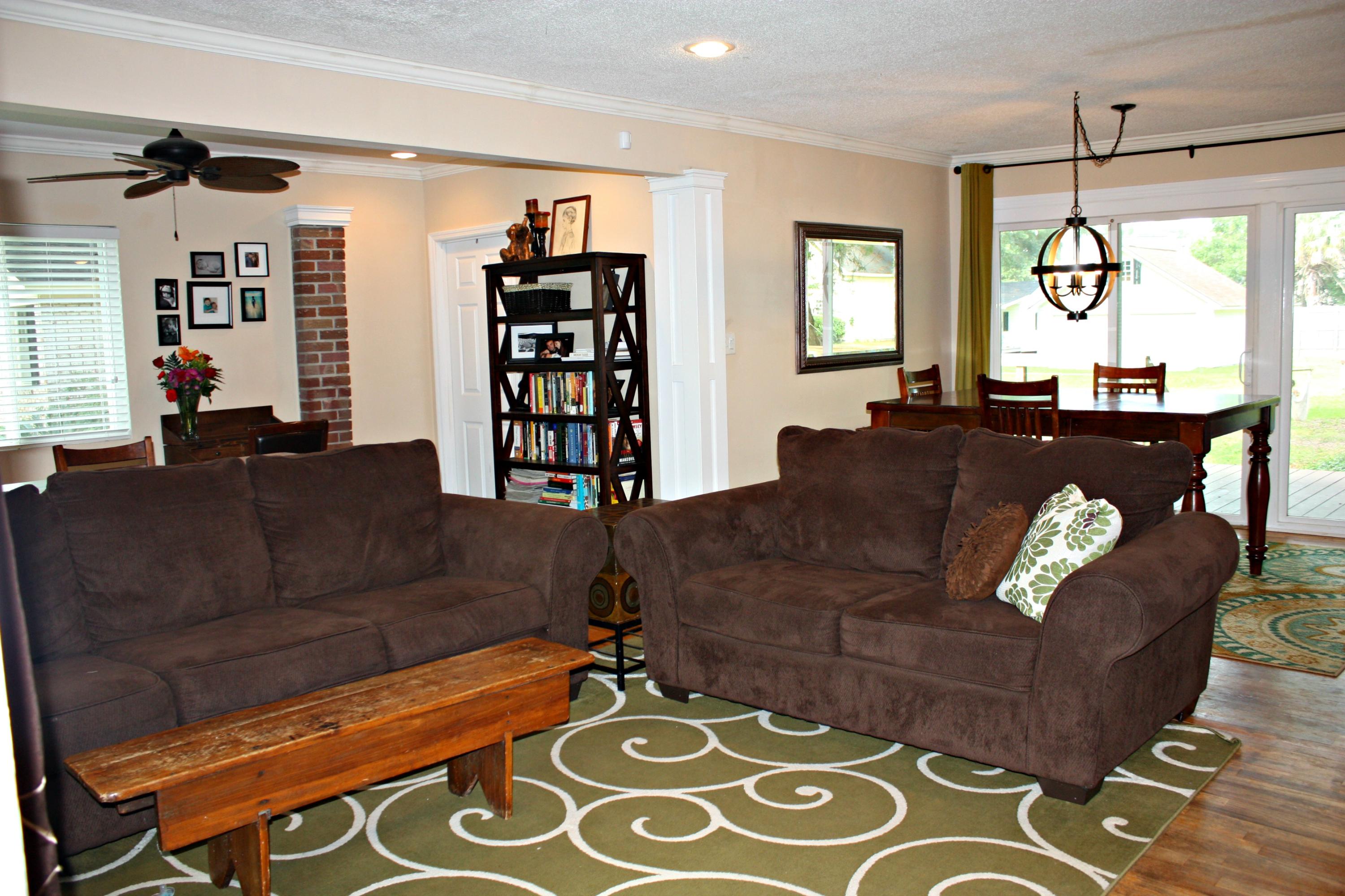 1348 Venning Road Mount Pleasant, SC 29464 - Photo 5 of 23 Family room