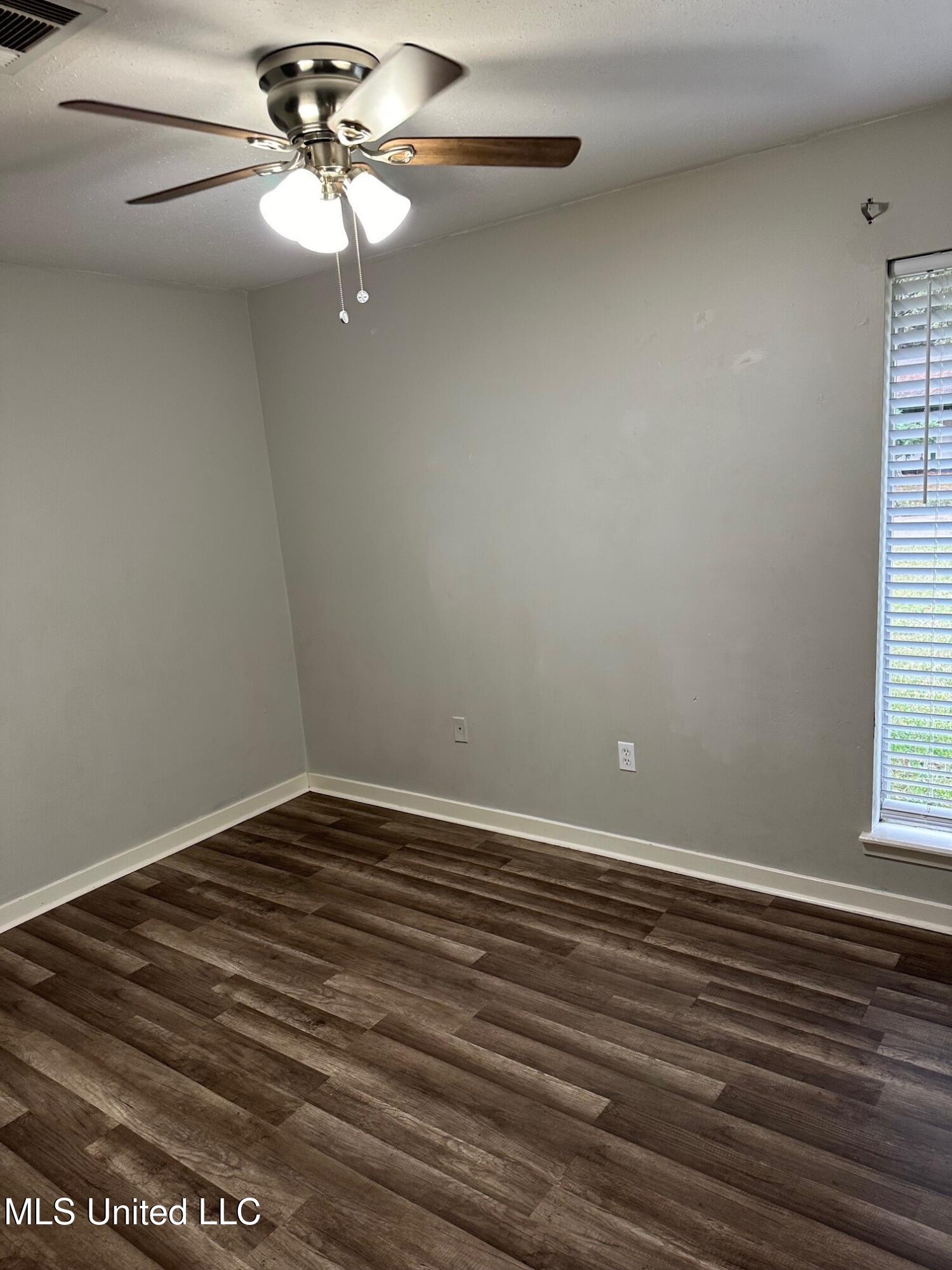 128 Fern Valley Road Brandon, MS 39042 - Photo 5 of 11 8