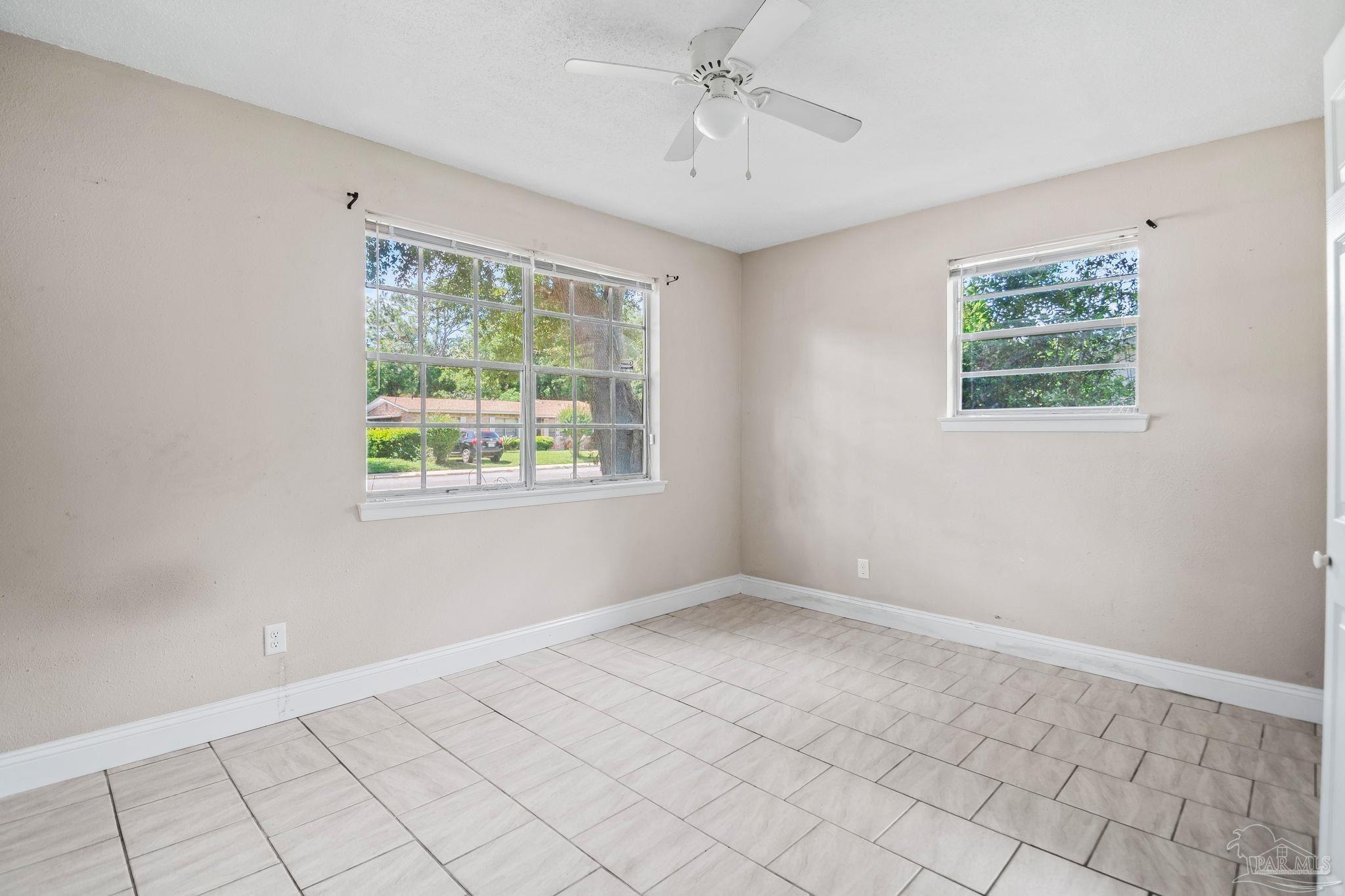 6424 Dunbar Road Pensacola, FL 32505 - Photo 12 of 27 Gallery Image 12