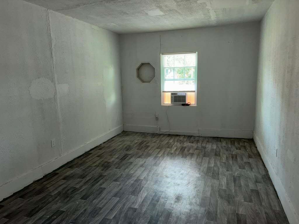 1918 Hampton Street Houston, TX 77088 - Photo 16 of 23