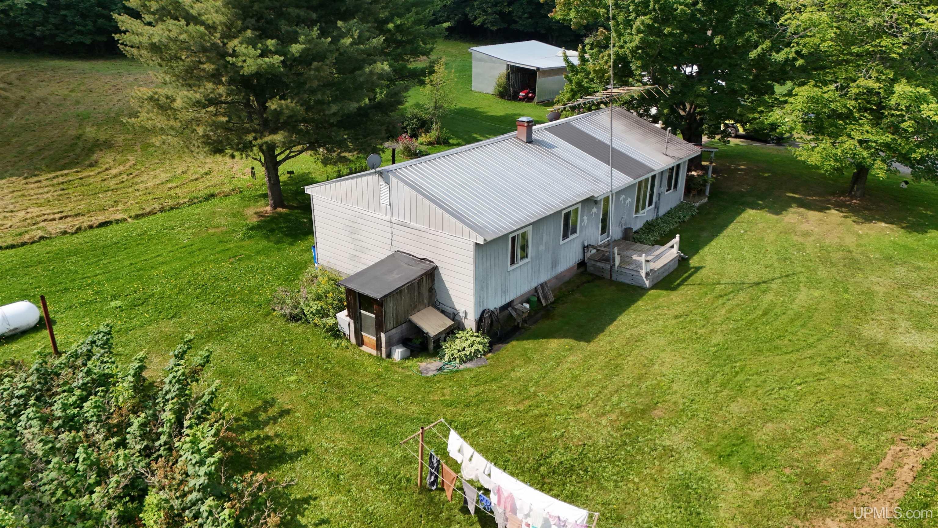 17628 Ford Farm Road Lanse, MI 49946 - Photo 11 of 41 Gallery Image 11