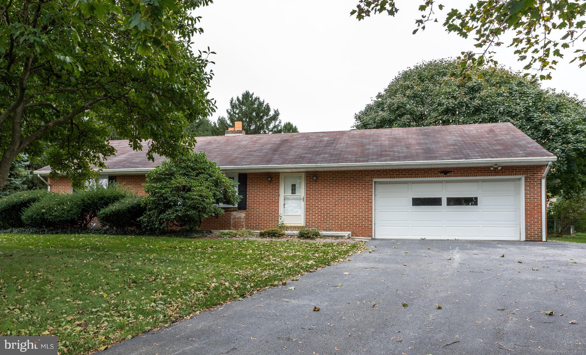160 Oak Road Dallastown, PA 17313 - Photo 1 of 27 Gallery Image 1