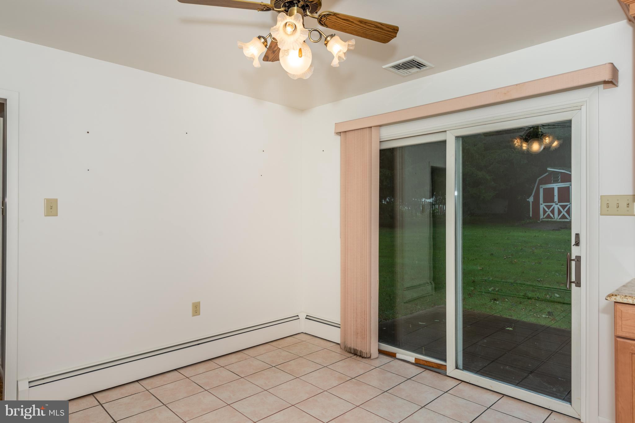 160 Oak Road Dallastown, PA 17313 - Photo 12 of 27 Gallery Image 12