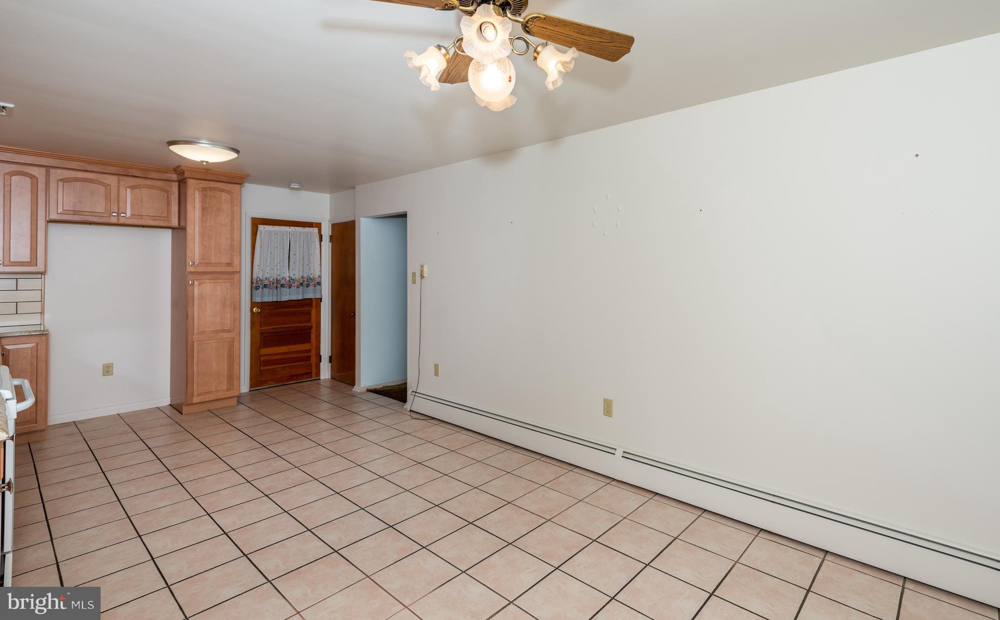 160 Oak Road Dallastown, PA 17313 - Photo 13 of 27 Gallery Image 13