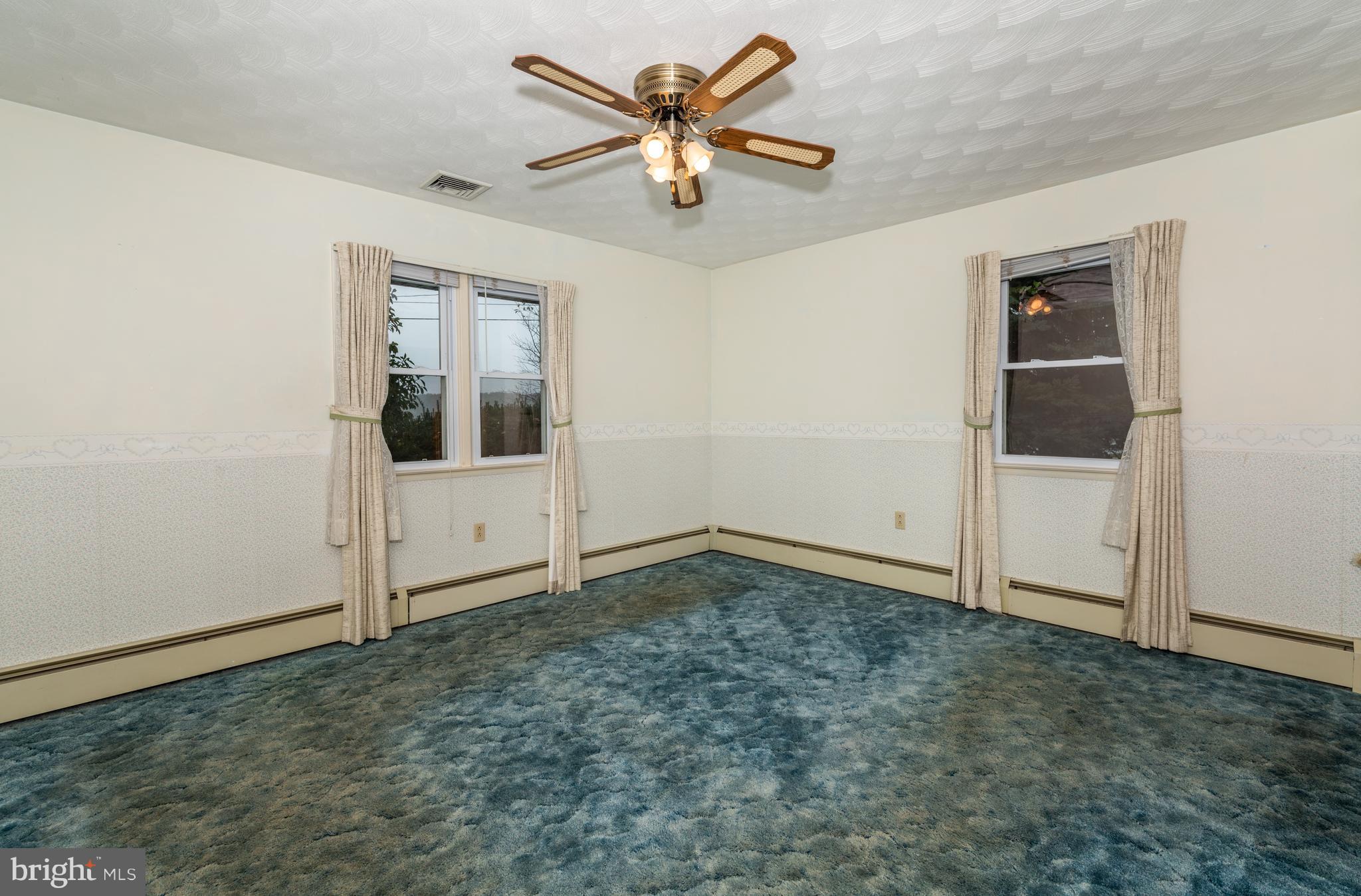 160 Oak Road Dallastown, PA 17313 - Photo 14 of 27 Gallery Image 14