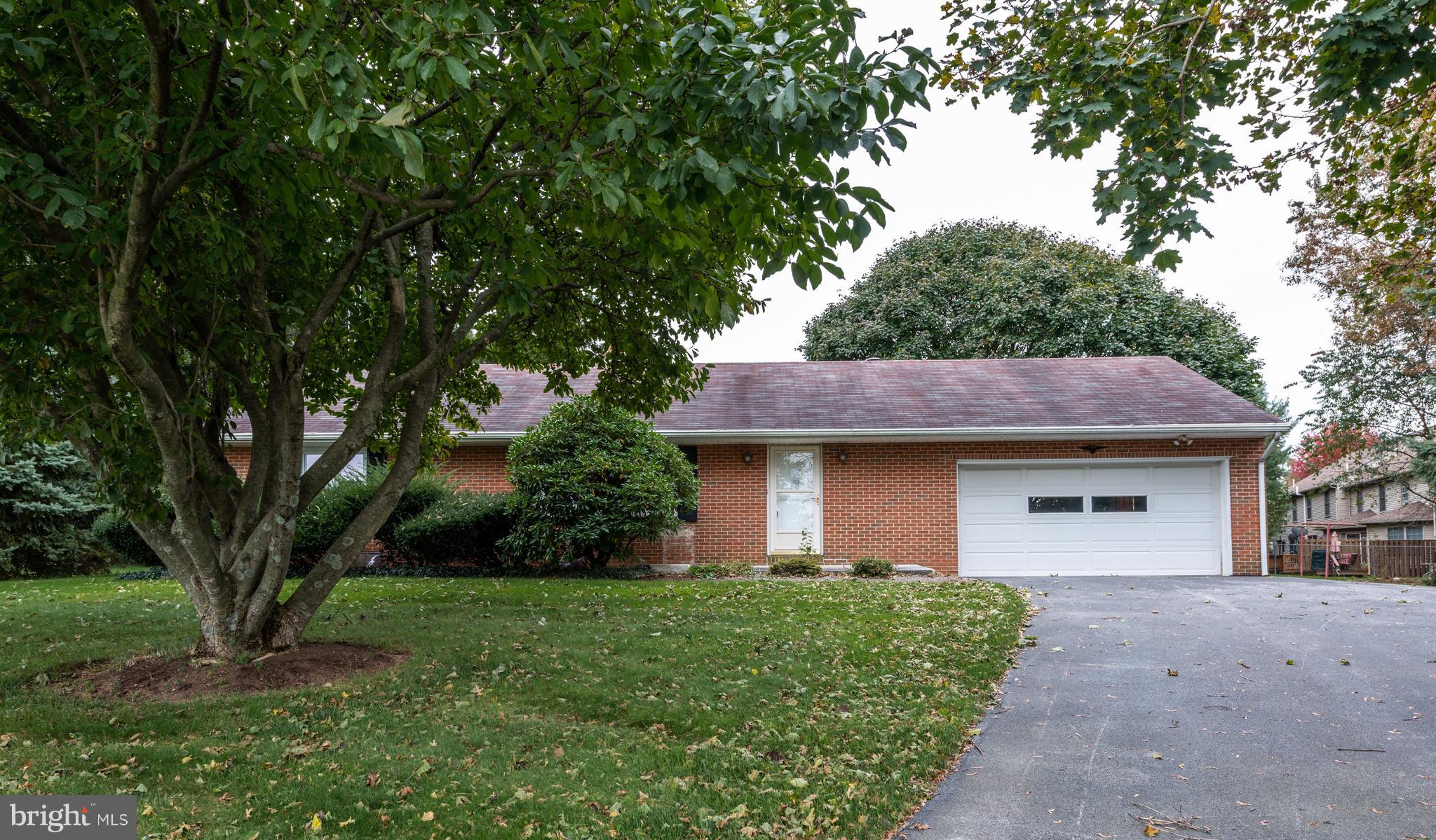 160 Oak Road Dallastown, PA 17313 - Photo 4 of 27 Gallery Image 4