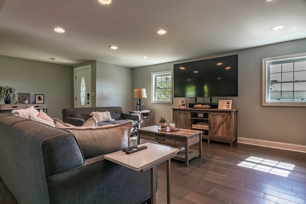 1 Eric Road Dartmouth, MA 02747 - Photo 17 of 32 Gallery Image 17