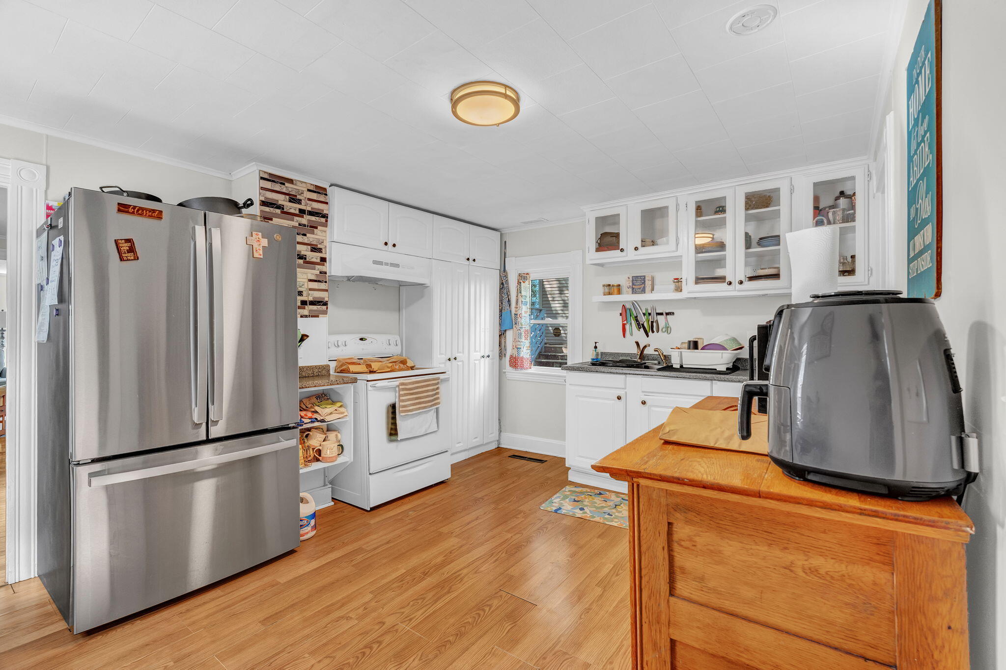 77 Oak Street Lewiston, ME 04240 - Photo 6 of 47 9-web-or-mls-77-oak-st