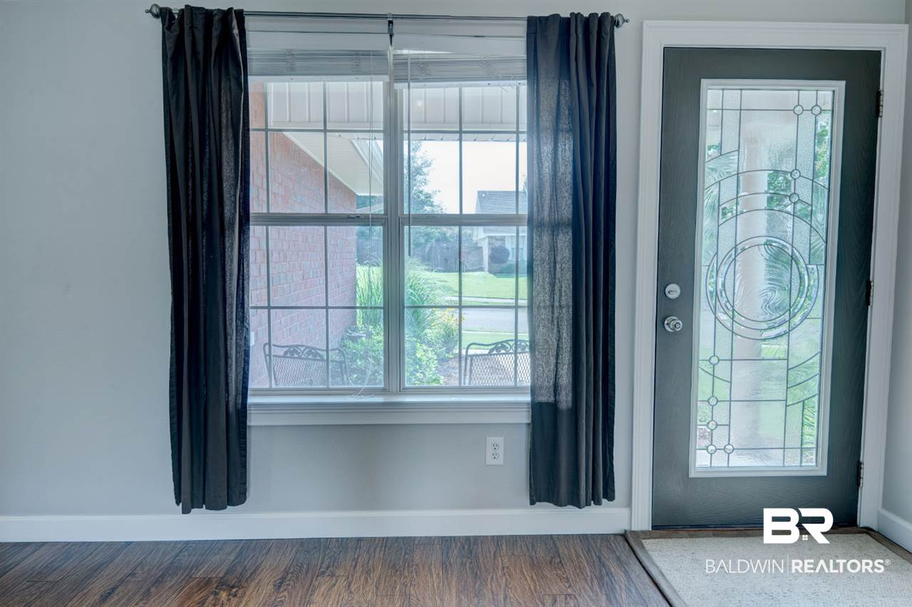 13501 Sartoris Court Foley, AL 36535 - Photo 7 of 24 Foyer