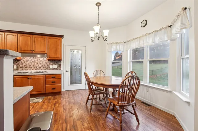 $329,900 | 127 Harrogate Crossing, Henrietta, NY 14586