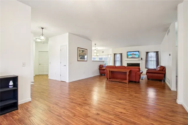 $329,900 | 127 Harrogate Crossing, Henrietta, NY 14586