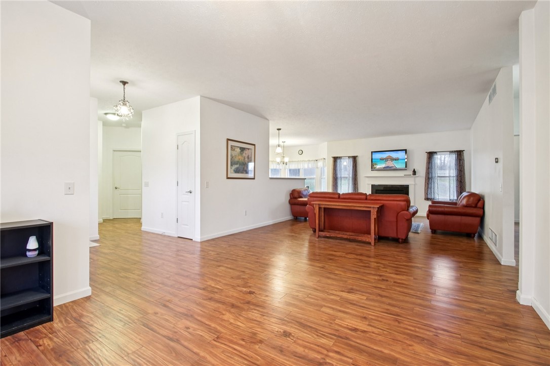 127 Harrogate Crossing Henrietta, NY 14586 - Photo 13 of 48