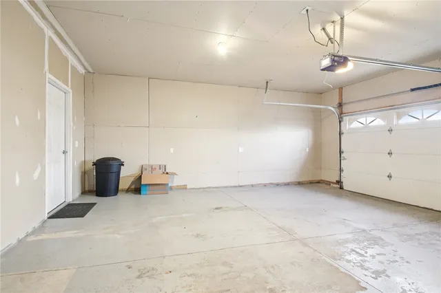 $329,900 | 127 Harrogate Crossing, Henrietta, NY 14586