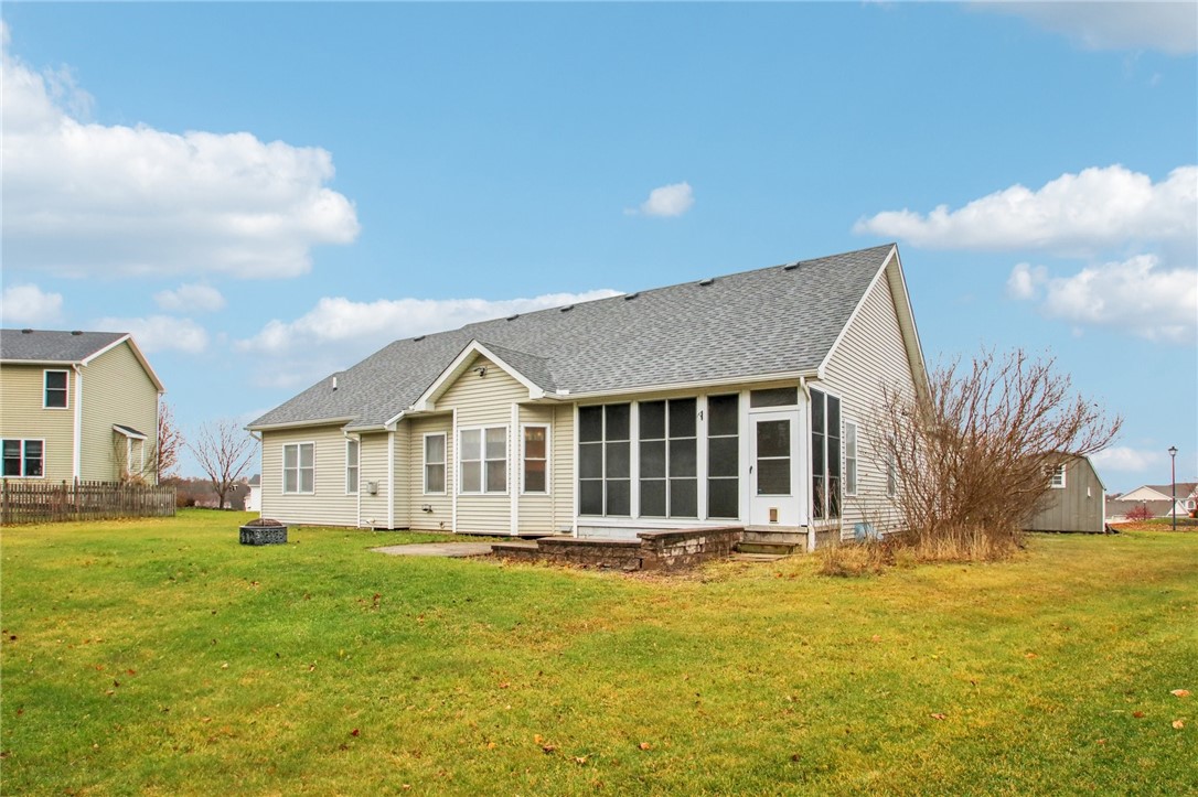 127 Harrogate Crossing Henrietta, NY 14586 - Photo 5 of 48