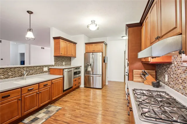 $329,900 | 127 Harrogate Crossing, Henrietta, NY 14586