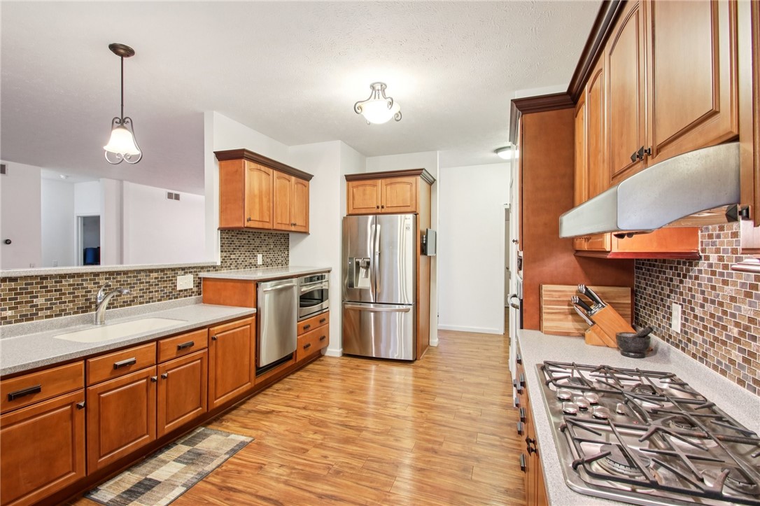 127 Harrogate Crossing Henrietta, NY 14586 - Photo 8 of 48