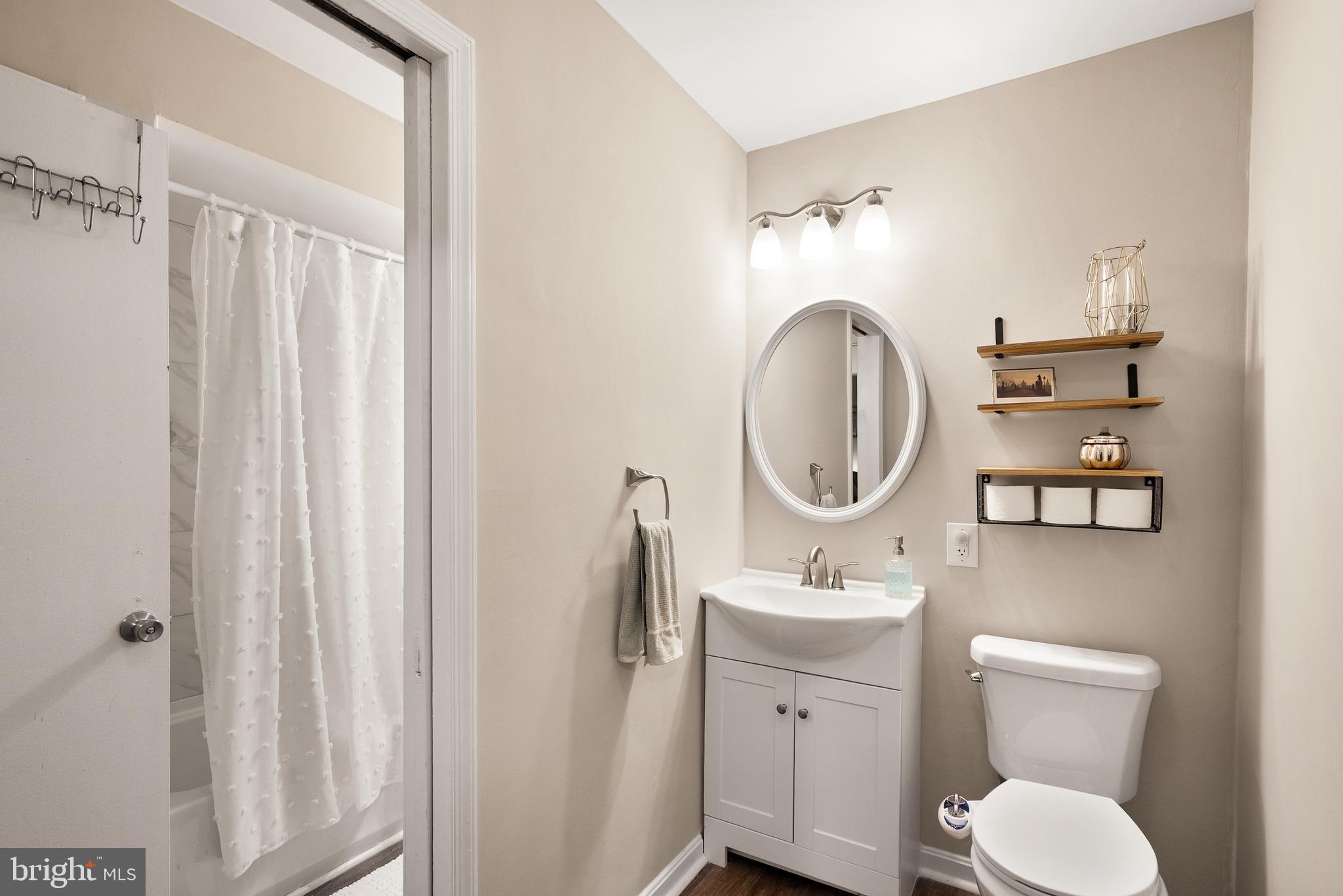 5906 Bayshire Road Springfield, VA 22152 - Photo 18 of 39 Gallery Image 18